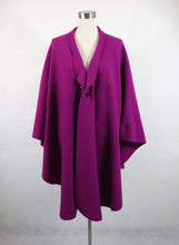 Lataa kuva Galleria-katseluun, Magentanpunainen huovutettu villaviitta