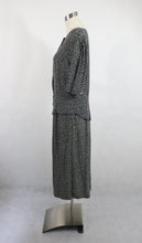 Lataa kuva Galleria-katseluun, Mustavalkoinen pallokuvioinen hame ja pusero C38