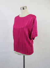 Lataa kuva Galleria-katseluun, Fuksianpunainen lyhythihainen satiinipusero 34