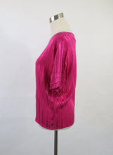 Lataa kuva Galleria-katseluun, Fuksianpunainen lyhythihainen satiinipusero 34