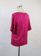 Lataa kuva Galleria-katseluun, Fuksianpunainen lyhythihainen satiinipusero 34