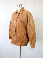 Lataa kuva Galleria-katseluun, Vaaleanruskea nahkapusakka 40