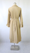 Lataa kuva Galleria-katseluun, Beige pitkä trenssitakki 42