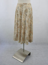 Lataa kuva Galleria-katseluun, Beige kuviollinen hame D42