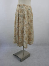 Lataa kuva Galleria-katseluun, Beige kuviollinen hame D42