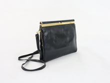Lataa kuva Galleria-katseluun, Musta olkalaukku kullanvärisin somistein