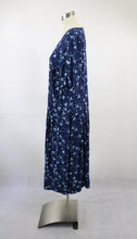 Lataa kuva Galleria-katseluun, Sininen kuviollinen maksimekko