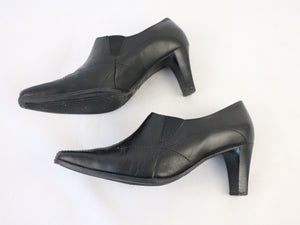 Mustat korolliset kengät 41