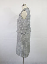 Lataa kuva Galleria-katseluun, Hopeanvärinen juhlamekko 40