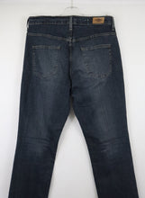 Lataa kuva Galleria-katseluun, Siniset niittisomisteiset farkut 34/32