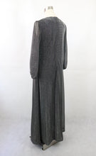 Lataa kuva Galleria-katseluun, Hopeanhohtoinen lurex vintage maksimekko 38