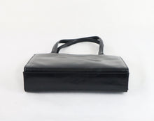 Lataa kuva Galleria-katseluun, Musta tilava käsilaukku