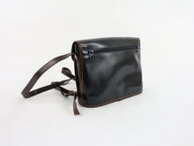 Lataa kuva Galleria-katseluun, Musta olkalaukku ruskein somistein