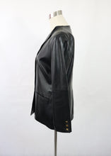Lataa kuva Galleria-katseluun, Musta nahkainen bleiseri C38