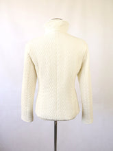 Lataa kuva Galleria-katseluun, Luonnonvalkoinen tikkitakki 36