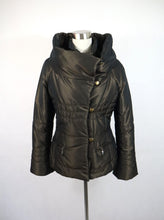 Lataa kuva Galleria-katseluun, Ril's tummanruskea lyhyt toppatakki 36