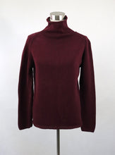 Lataa kuva Galleria-katseluun, Ril's viininpunainen poolokauluksinen neulepaita S