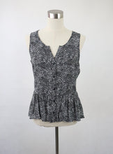 Lataa kuva Galleria-katseluun, Seppälä mustavalkoinen kuviollinen toppi peplum-helmalla 38