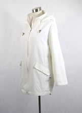 Lataa kuva Galleria-katseluun, Valkoinen hupullinen takki 38