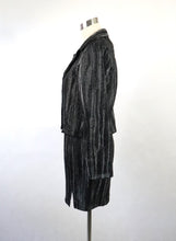 Lataa kuva Galleria-katseluun, Hopeahohtoinen kotelomekko ja lyhyt jakku 40