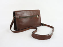 Lataa kuva Galleria-katseluun, Ruskea tilava olkalaukku