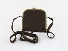 Lataa kuva Galleria-katseluun, Three Bags tummanruskea mokkanahkainen metallikehyksinen kotimainen vintage olkalaukku