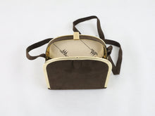 Lataa kuva Galleria-katseluun, Tummanruskea metallikehyksinen olkalaukku