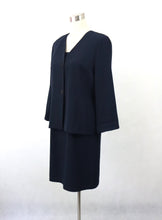 Lataa kuva Galleria-katseluun, Tummansininen jakkupuku 36/38