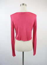 Lataa kuva Galleria-katseluun, Vadelmanpunainen neulebolero XS