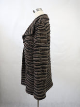 Lataa kuva Galleria-katseluun, Ruskea raidallinen neulostakki S
