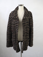 Lataa kuva Galleria-katseluun, Ruskea raidallinen neulostakki S