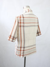 Lataa kuva Galleria-katseluun, Beige ruutukuvioinen pusero 44