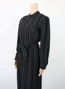 Musta ruskearaidallinen villakankainen mekko 38