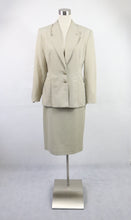 Lataa kuva Galleria-katseluun, Design Tuote made in Finland vaalean beige jakkupuku 34/36
