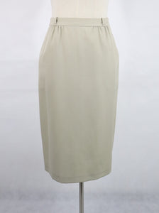 Vaalean beige jakkupuku 34/36
