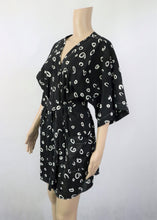 Lataa kuva Galleria-katseluun, Mustavalkoinen kuviollinen kimono 38