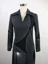 Lataa kuva Galleria-katseluun, Mustavalkoinen kuviollinen hame ja pusero 38