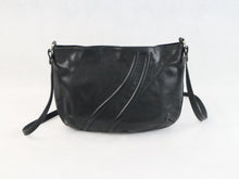 Lataa kuva Galleria-katseluun, Musta pussukkamallinen olkalaukku