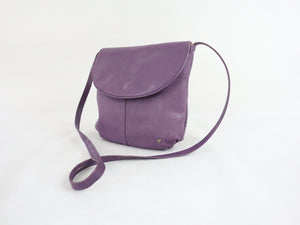 Violetti olkalaukku