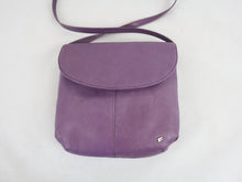 Lataa kuva Galleria-katseluun, Violetti olkalaukku