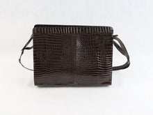 Lataa kuva Galleria-katseluun, Ruskea tilava salkkumallinen olkalaukku