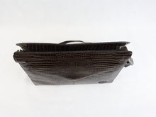 Lataa kuva Galleria-katseluun, Ruskea tilava salkkumallinen olkalaukku