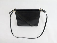 Lataa kuva Galleria-katseluun, Musta pikkulaukku