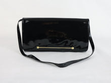 Lataa kuva Galleria-katseluun, Genuine Leather by Jubella of Finland musta kiiltonahkainen kotimainen vintage clutch laukku