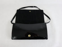 Lataa kuva Galleria-katseluun, Musta kiiltonahkainen clutch-laukku