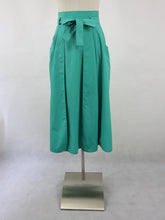 Lataa kuva Galleria-katseluun, Kati of Finland turkoosi kellohelmainen taskullinen kotimainen 80-luvun vintage hame