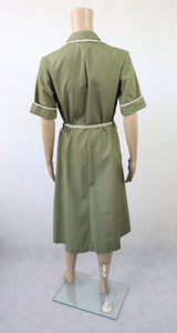 Khakinvihreä safarityylinen mekko C36