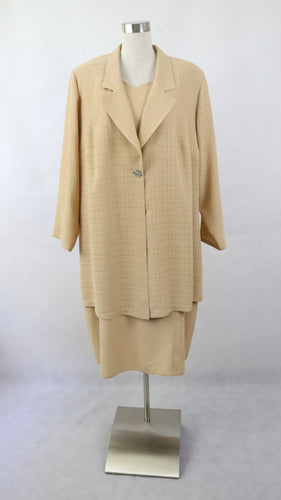 Palette Kielo-tuote Ky beige kotelomekko ja pitkä bleiseri 50