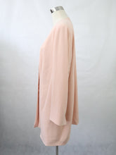 Lataa kuva Galleria-katseluun, Persikanvärinen pitkä jakku 44