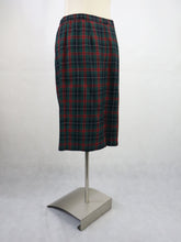 Lataa kuva Galleria-katseluun, Tummanvihreä ruudullinen hame ja liivi 38